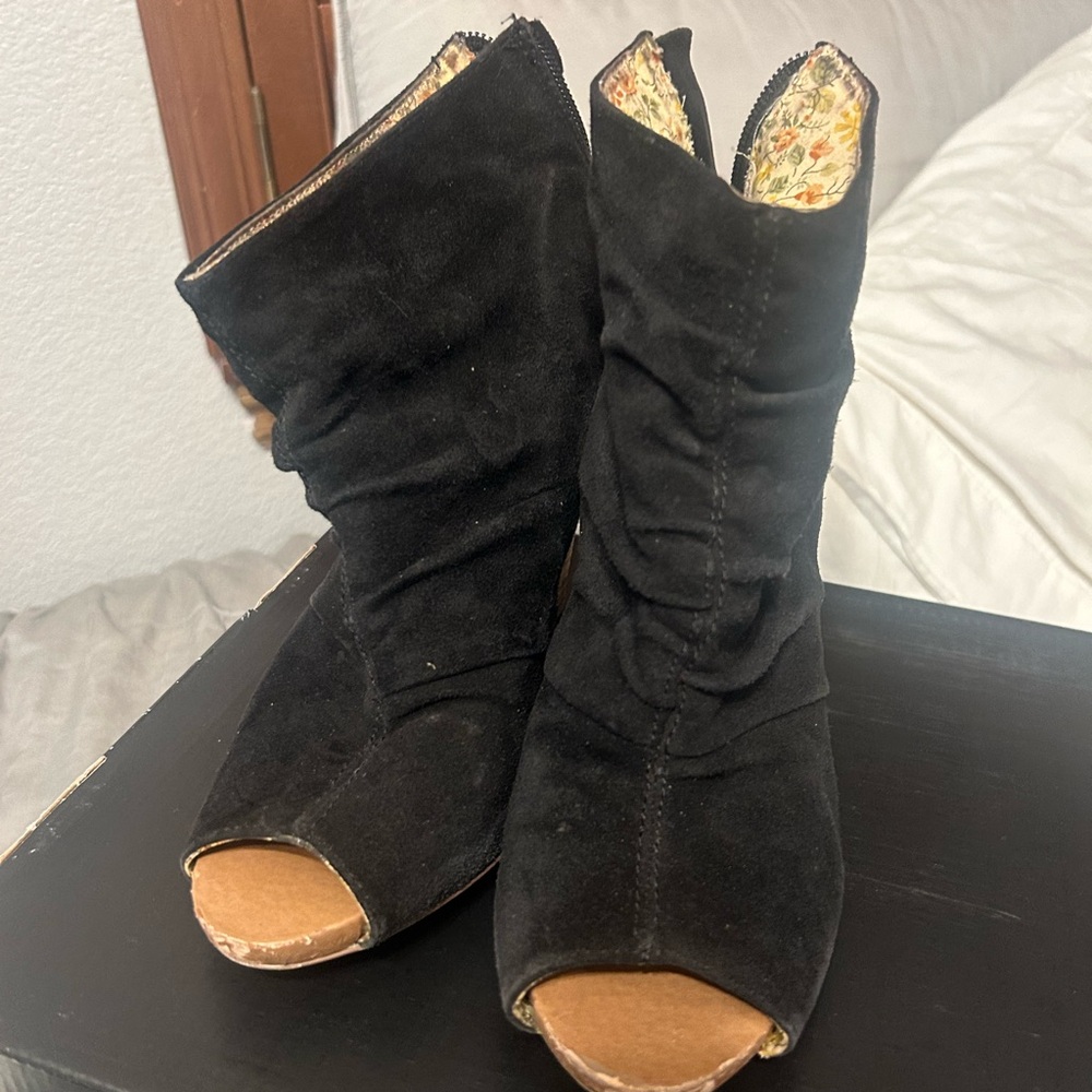 Seychelles Black Ankle Heeled Boots